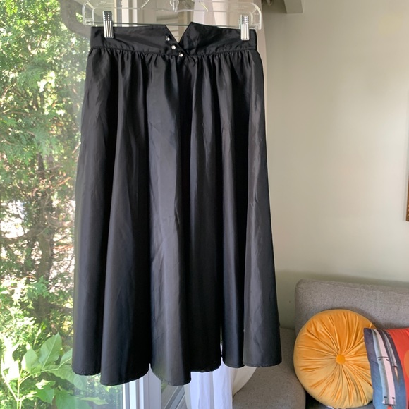 Vintage Black Full Midi Skirt - Picture 2 of 7